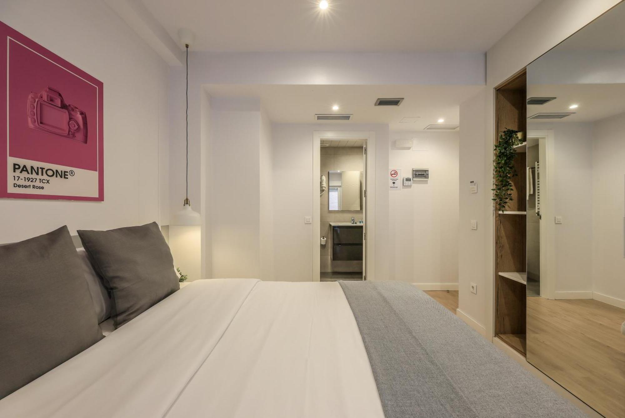 Amazinn Places Chamberi Madrid Bagian luar foto