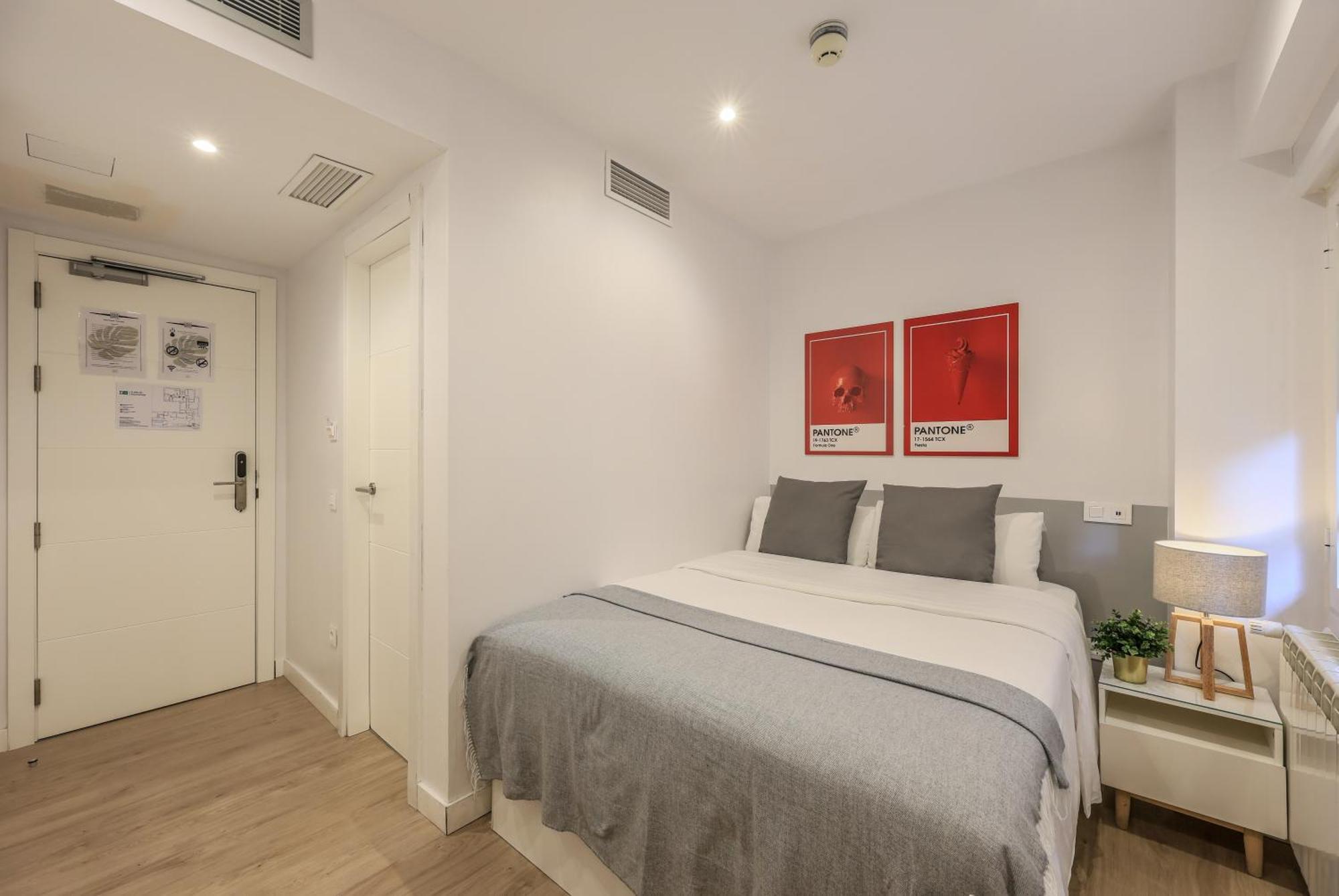 Amazinn Places Chamberi Madrid Bagian luar foto