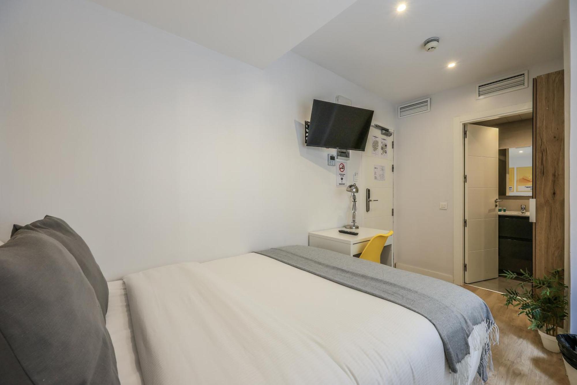 Amazinn Places Chamberi Madrid Bagian luar foto