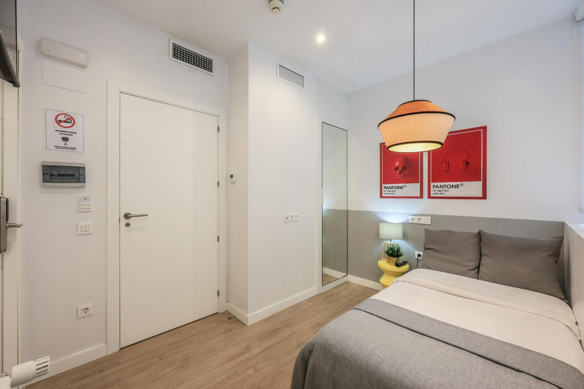 Amazinn Places Chamberi Madrid Bagian luar foto