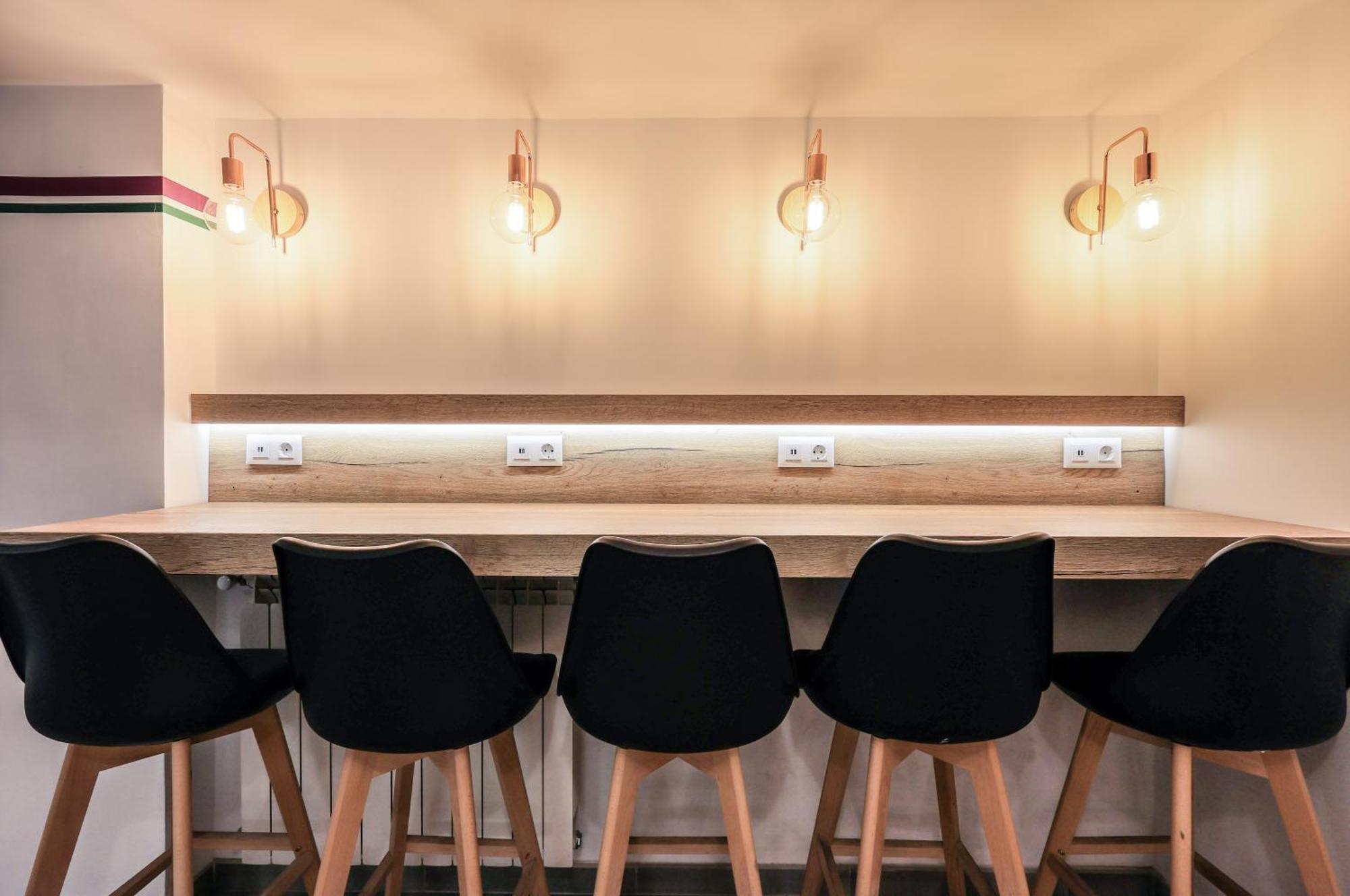 Amazinn Places Chamberi Madrid Bagian luar foto