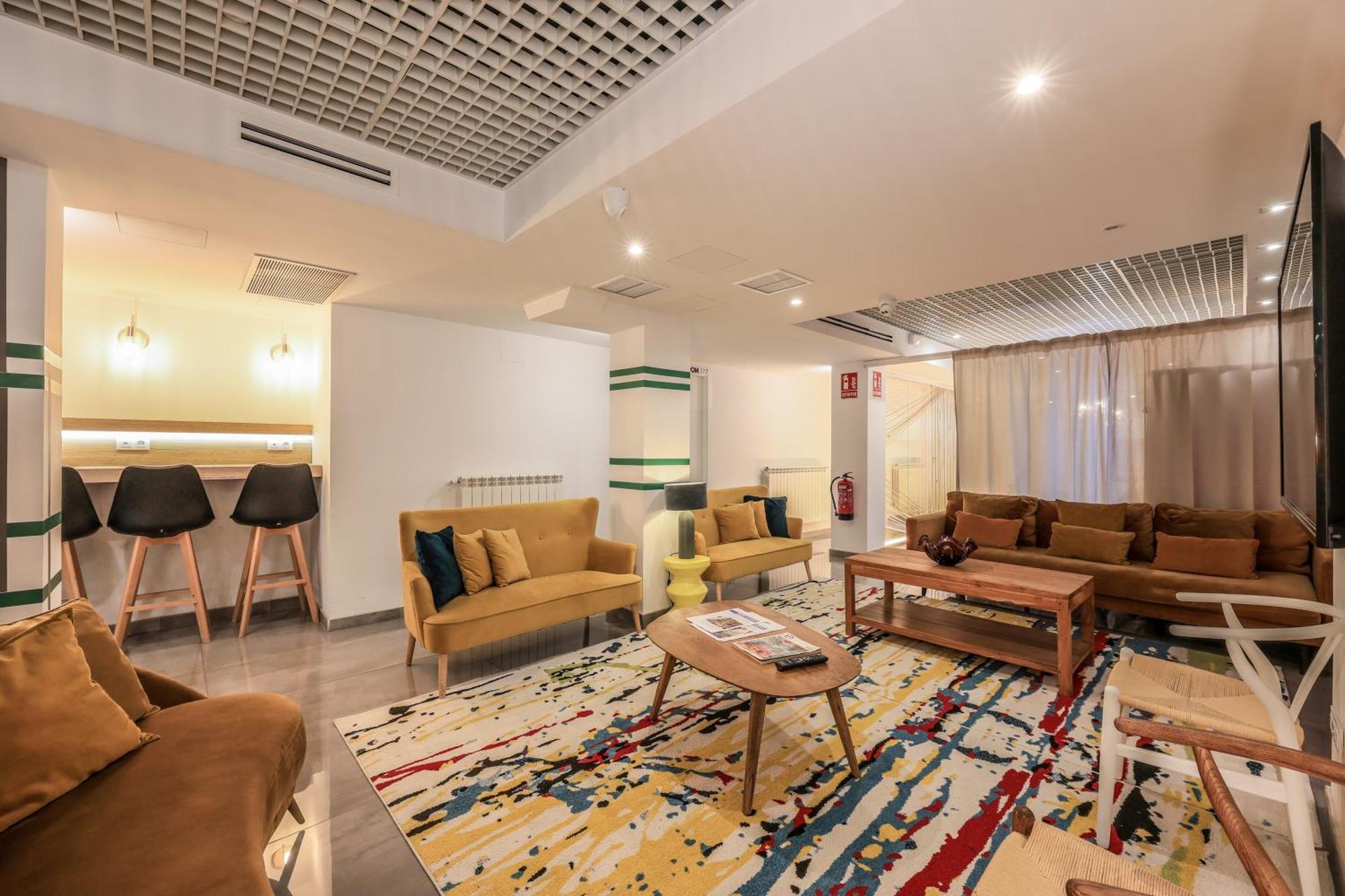 Amazinn Places Chamberi Madrid Bagian luar foto